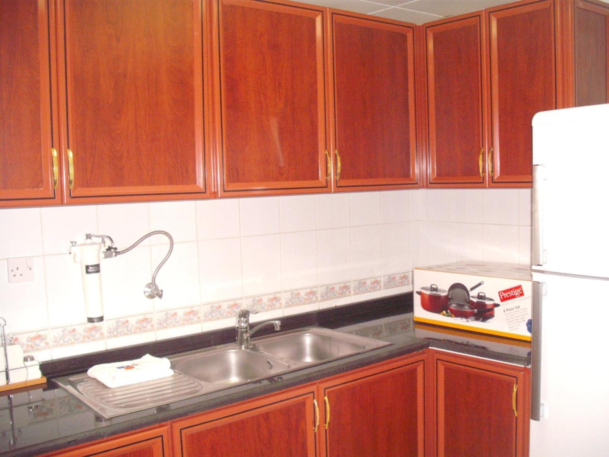 Abu Dhabi Plaza Hotel Apartments Buitenkant foto