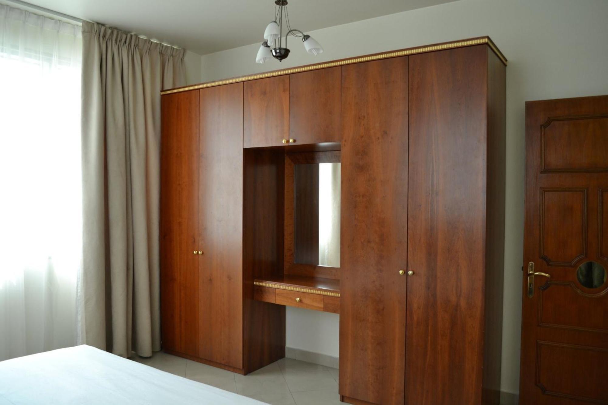 Abu Dhabi Plaza Hotel Apartments Buitenkant foto