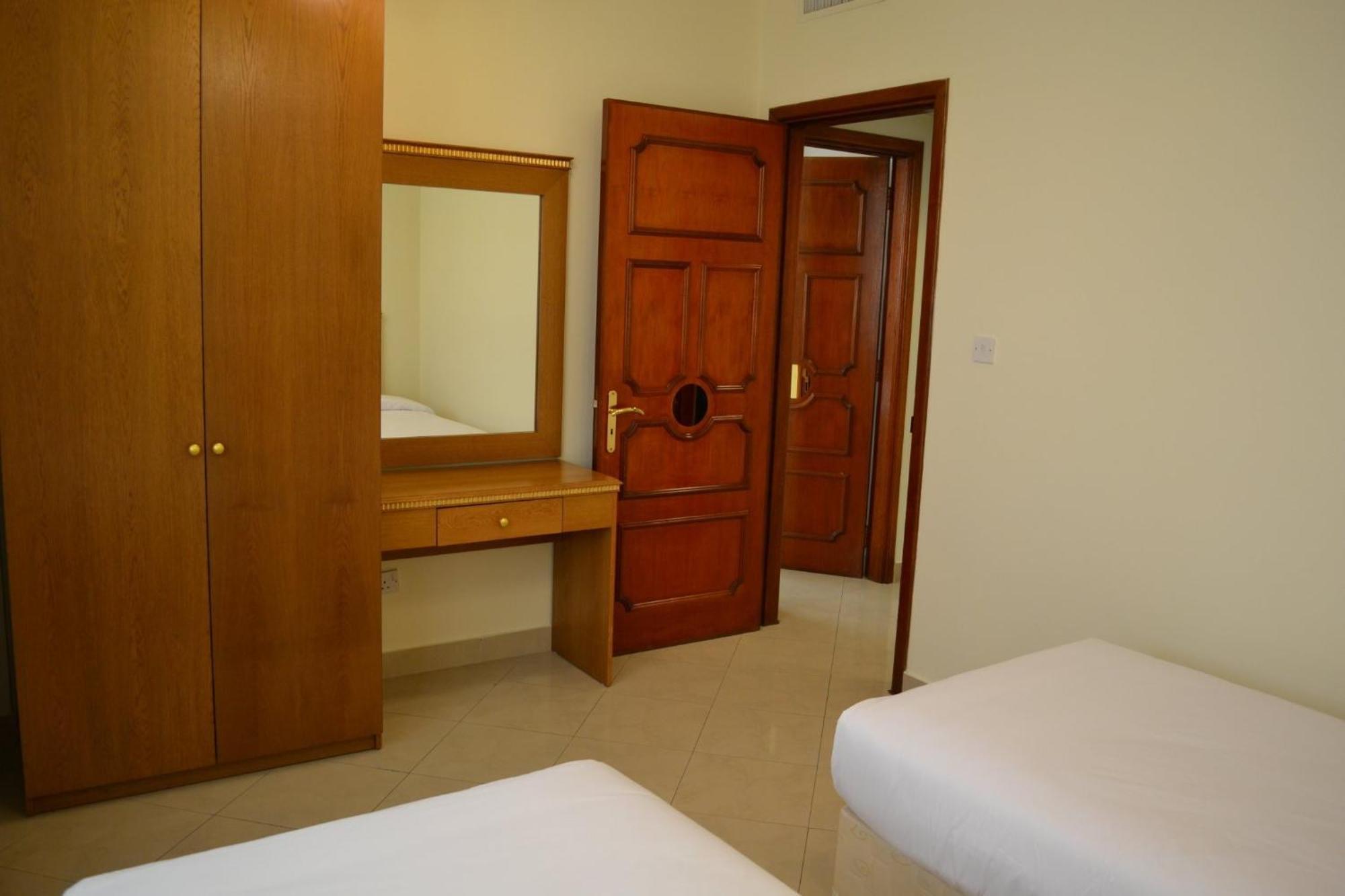 Abu Dhabi Plaza Hotel Apartments Buitenkant foto