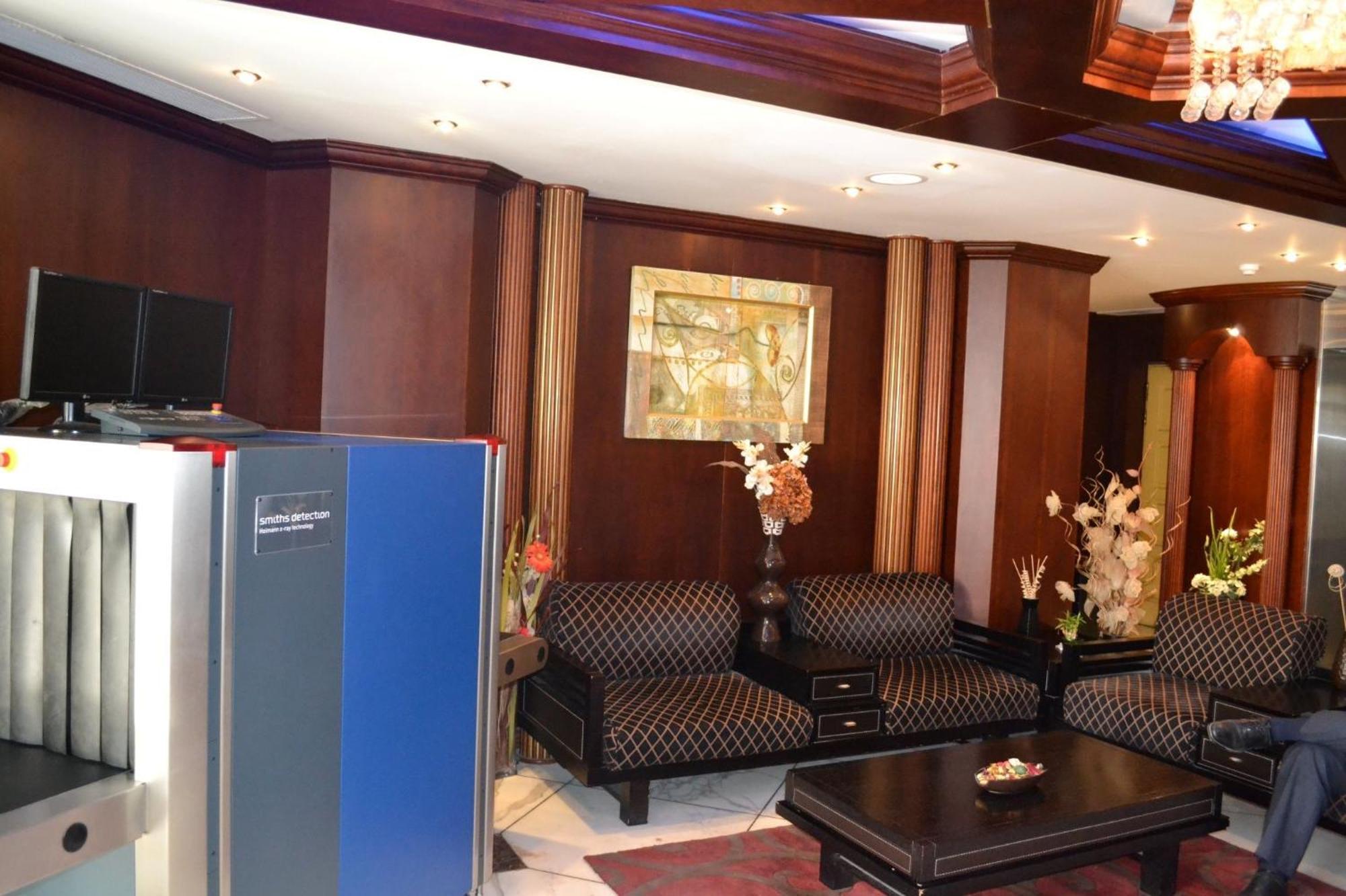 Abu Dhabi Plaza Hotel Apartments Buitenkant foto