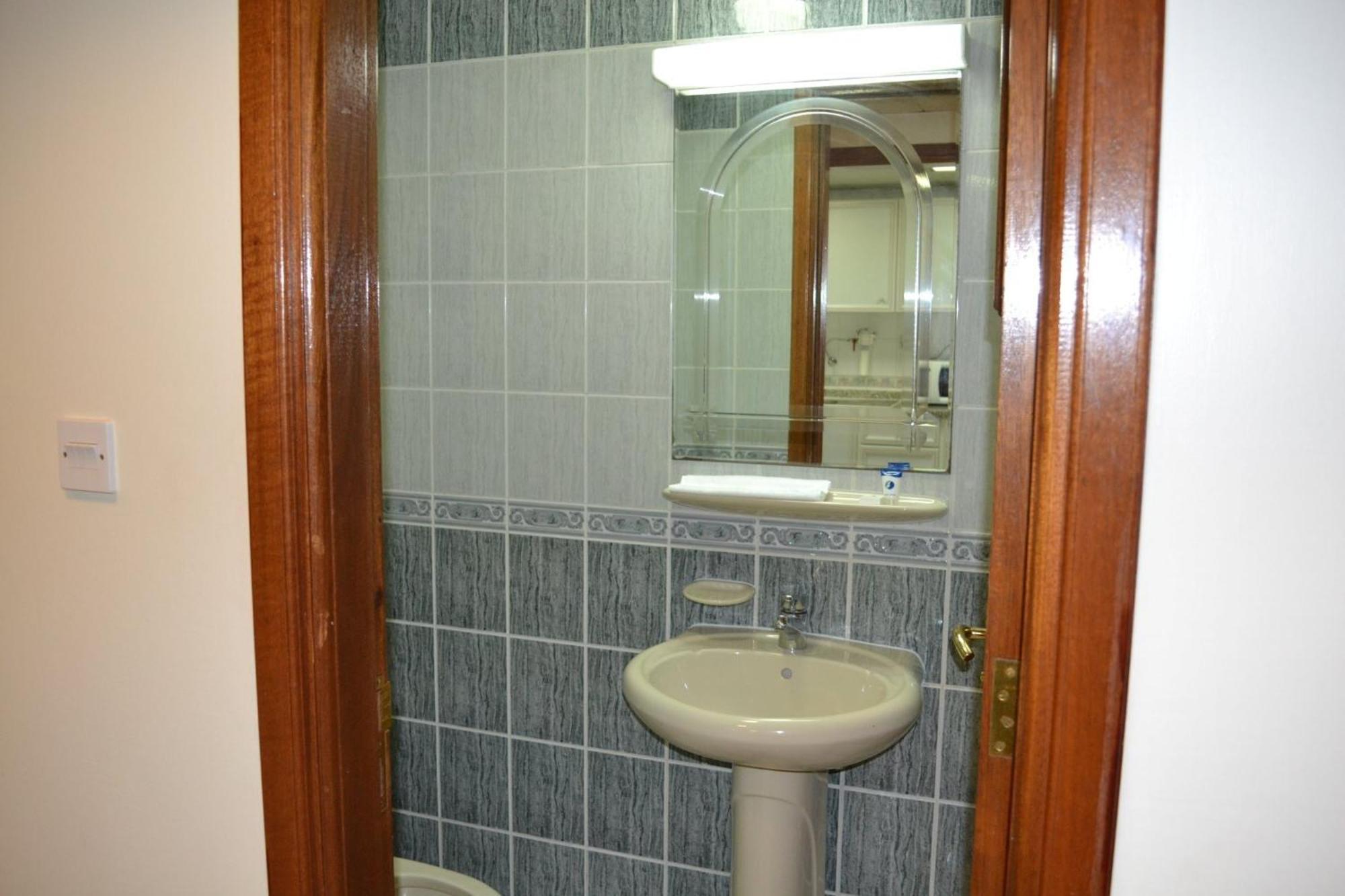 Abu Dhabi Plaza Hotel Apartments Buitenkant foto