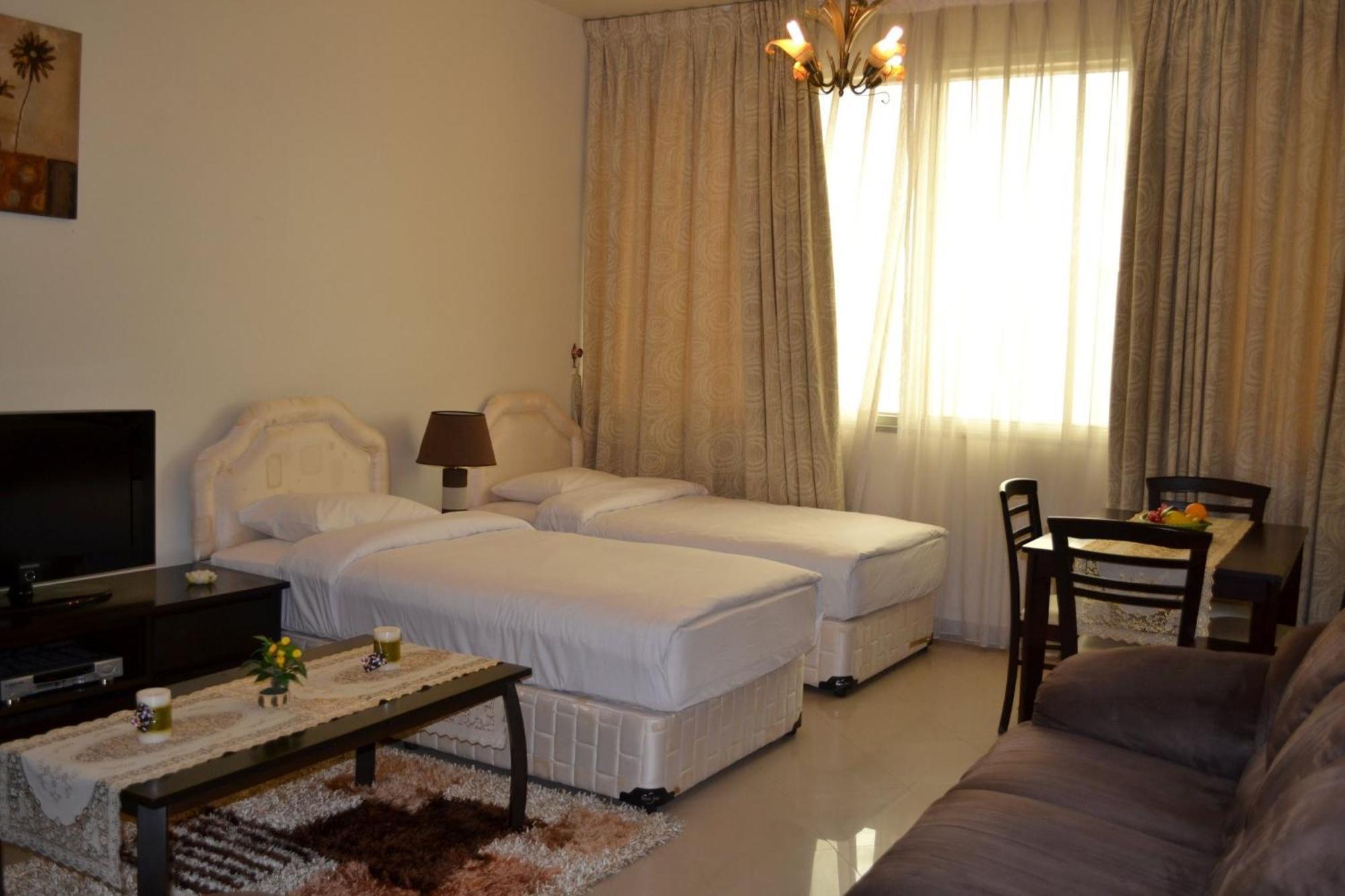 Abu Dhabi Plaza Hotel Apartments Buitenkant foto