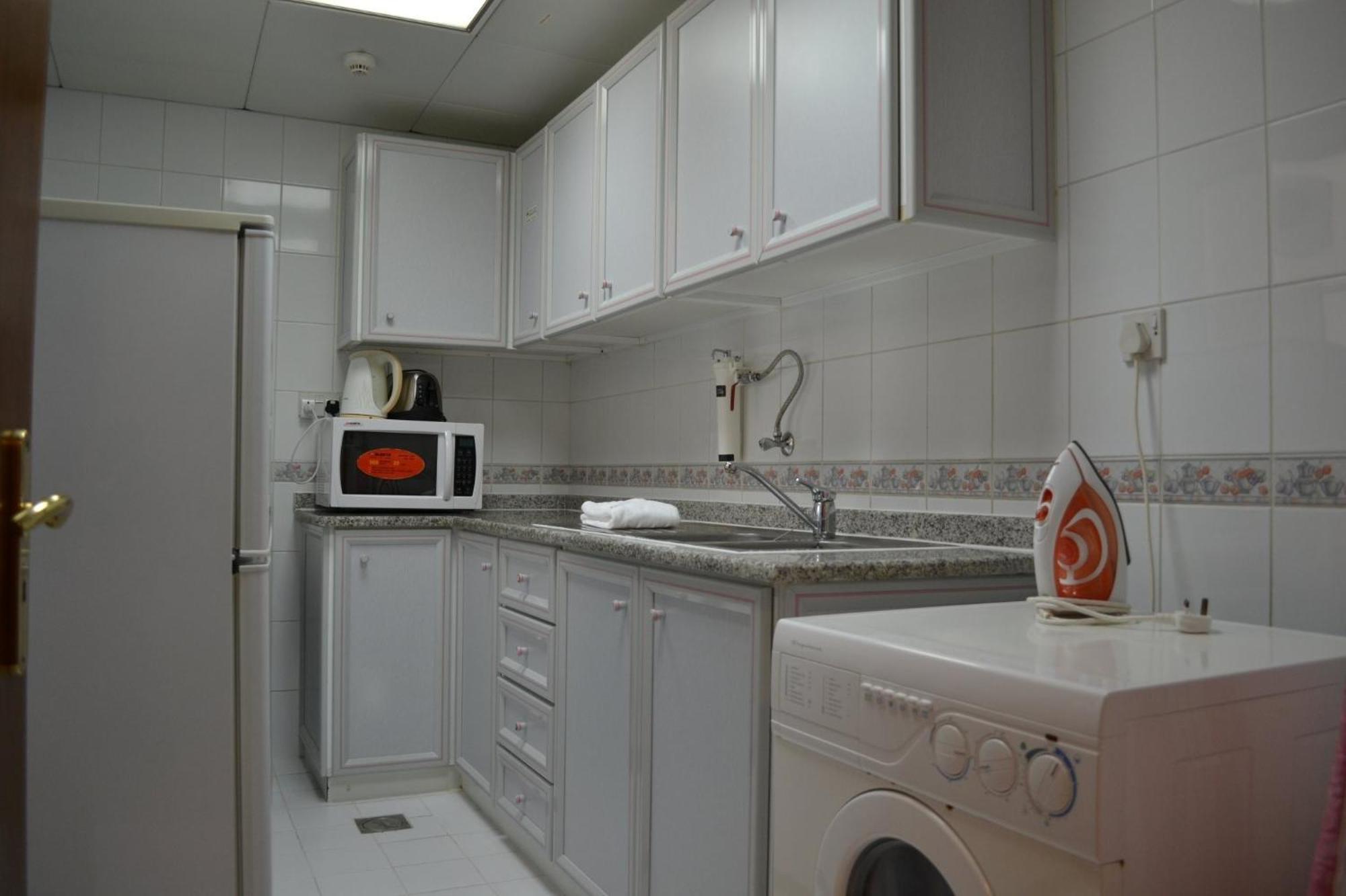 Abu Dhabi Plaza Hotel Apartments Buitenkant foto